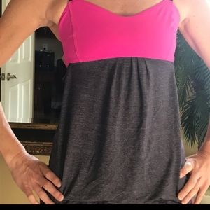Lululemon built in bra top size 6